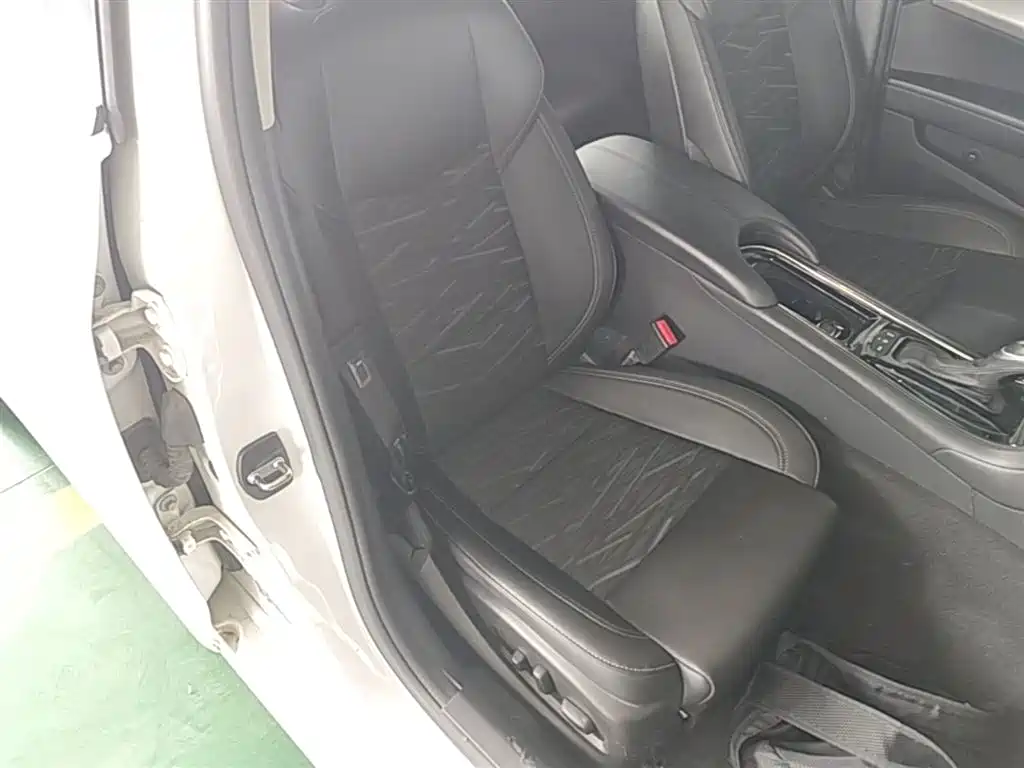 Cadillac ATS-L 2017 28T Technology фото 25