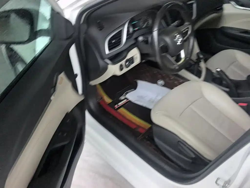 Фото 16 - Buick Excelle