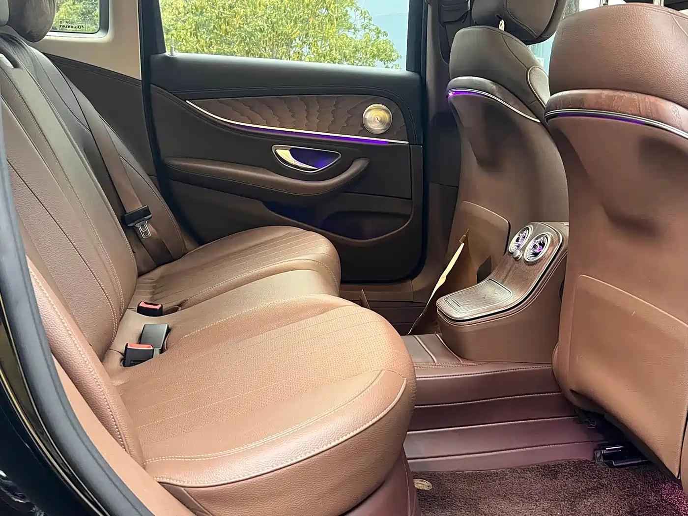 Mercedes-Benz E-Class 2021 E 300 L Fashion фото 11
