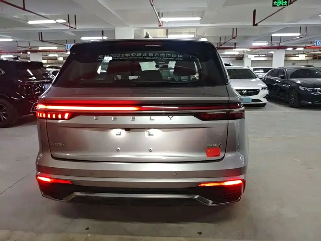Фото 6 - Geely Monjaro
