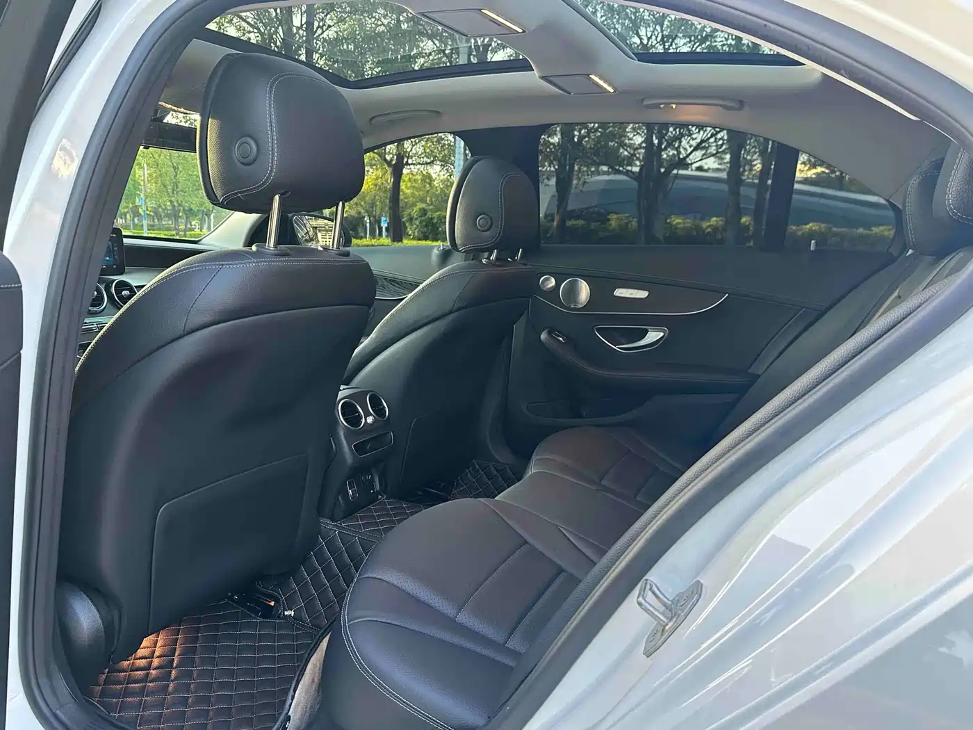 Mercedes-Benz C-Class 2021 C 260 L Sport Starry Exclusive Edition фото 7