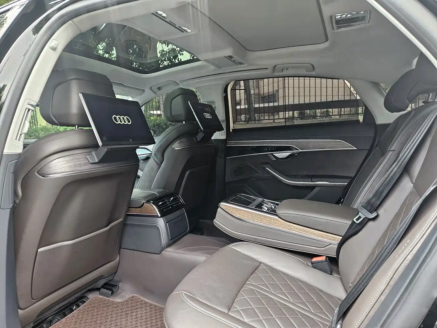 Audi A8 2023 A8L 55 TFSI quattro Flagship фото 7