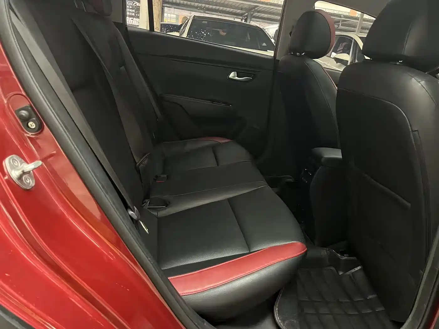 Kia KX CROSS 2019 2019 1.6L Automatic Smart Sunroof Edition China VI