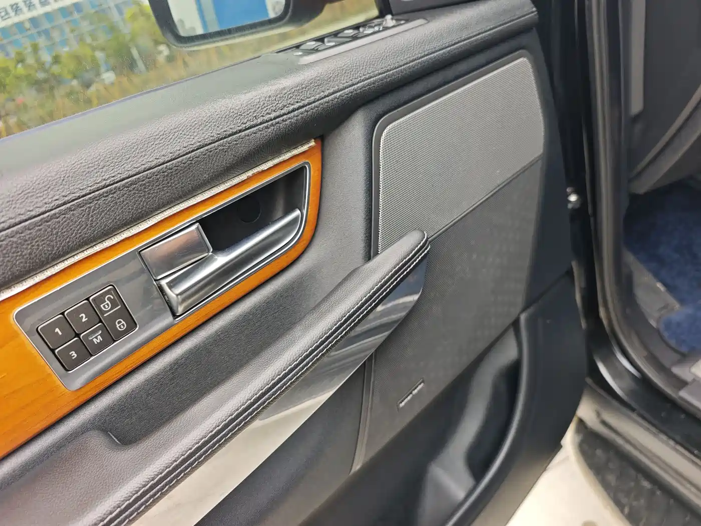 Land Rover Range Rover Sport 2010 3.0 TDV6 HSE Diesel фото 17