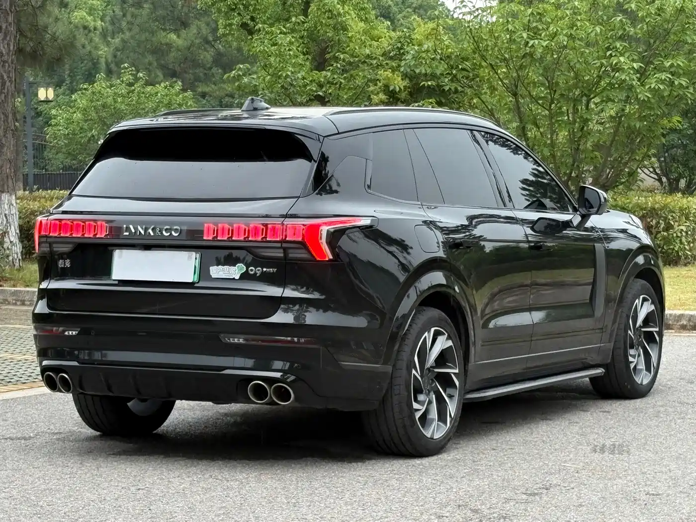 Lynk & Co 09 EM-P 2021 2.0T PHEV Ultra 6-seater фото 28