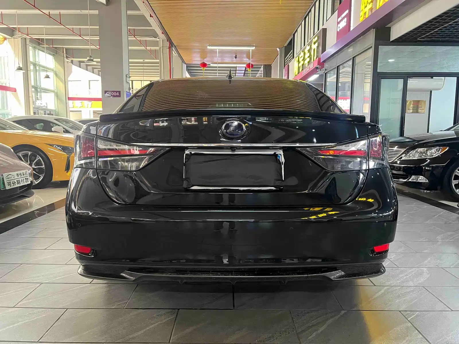 Фото 3 - Lexus GS