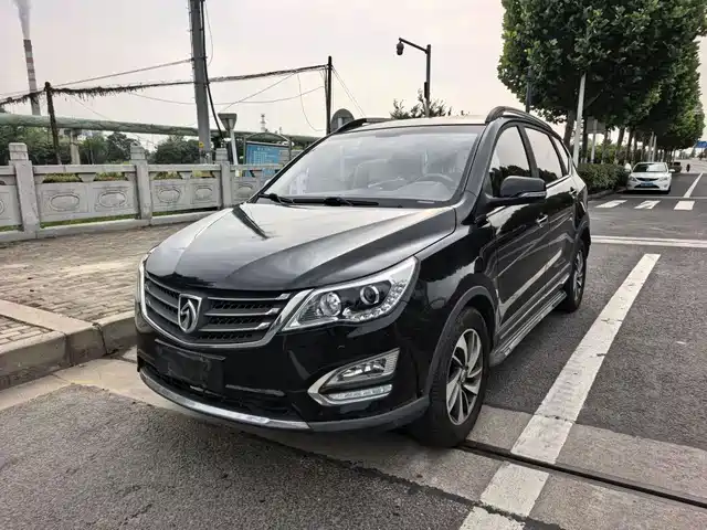 Baojun Baojun 560 2016 1.8L iAMT Luxury