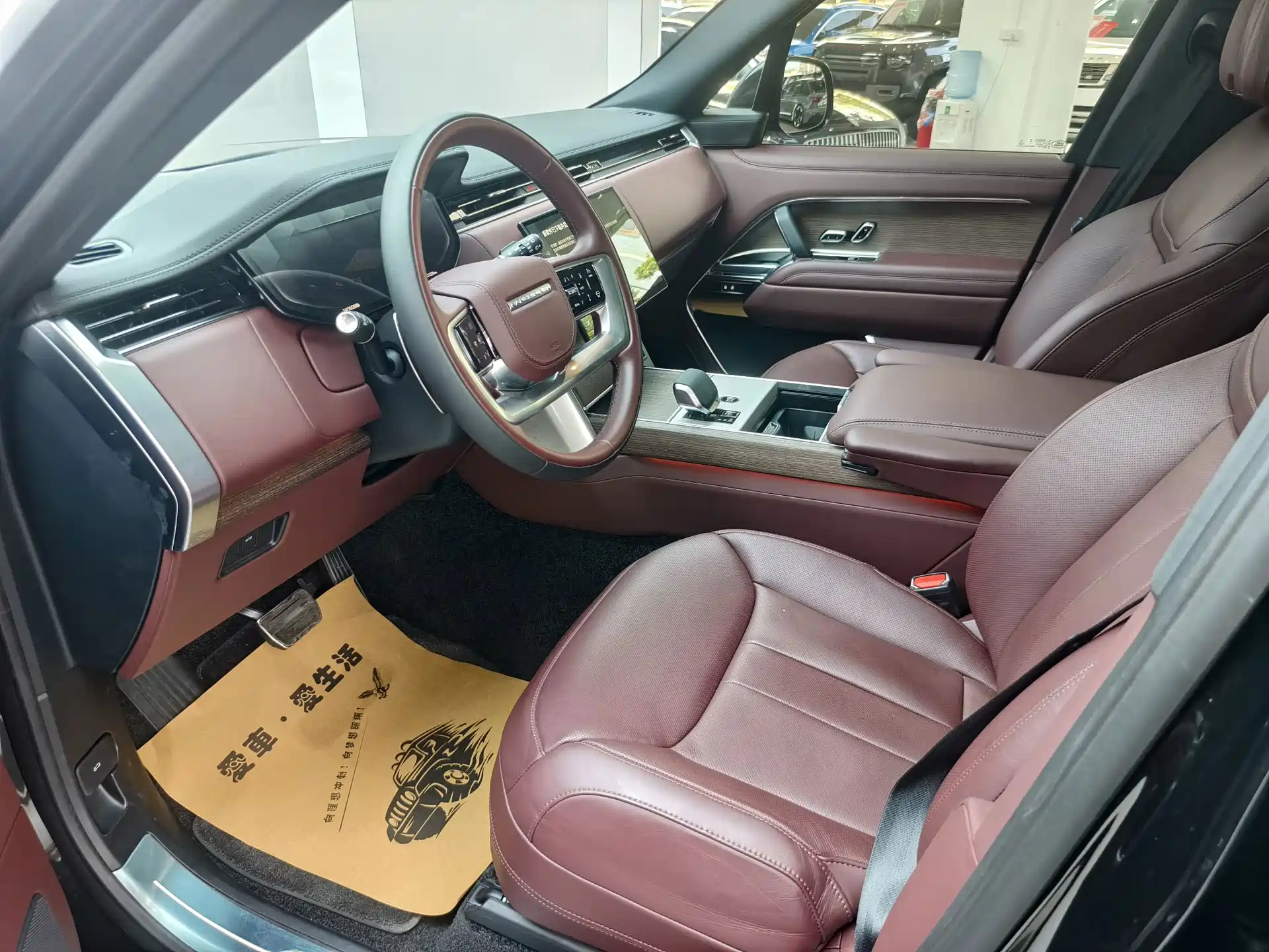 صورة 4 - Land Rover Range Rover