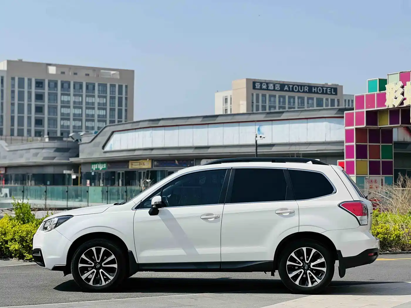 Subaru Forester 2018 2.5i Luxury Navigation Edition EyeSight фото 3