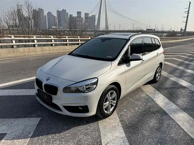 BMW 2 SERIES MULTIFUNCTIONAL STATION WAGON