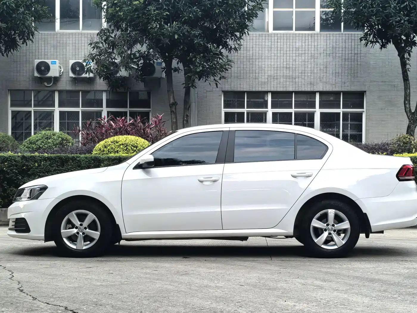 Volkswagen Lavida 2019 Lavida Start 1.5L Auto Trend (China VI) фото 3