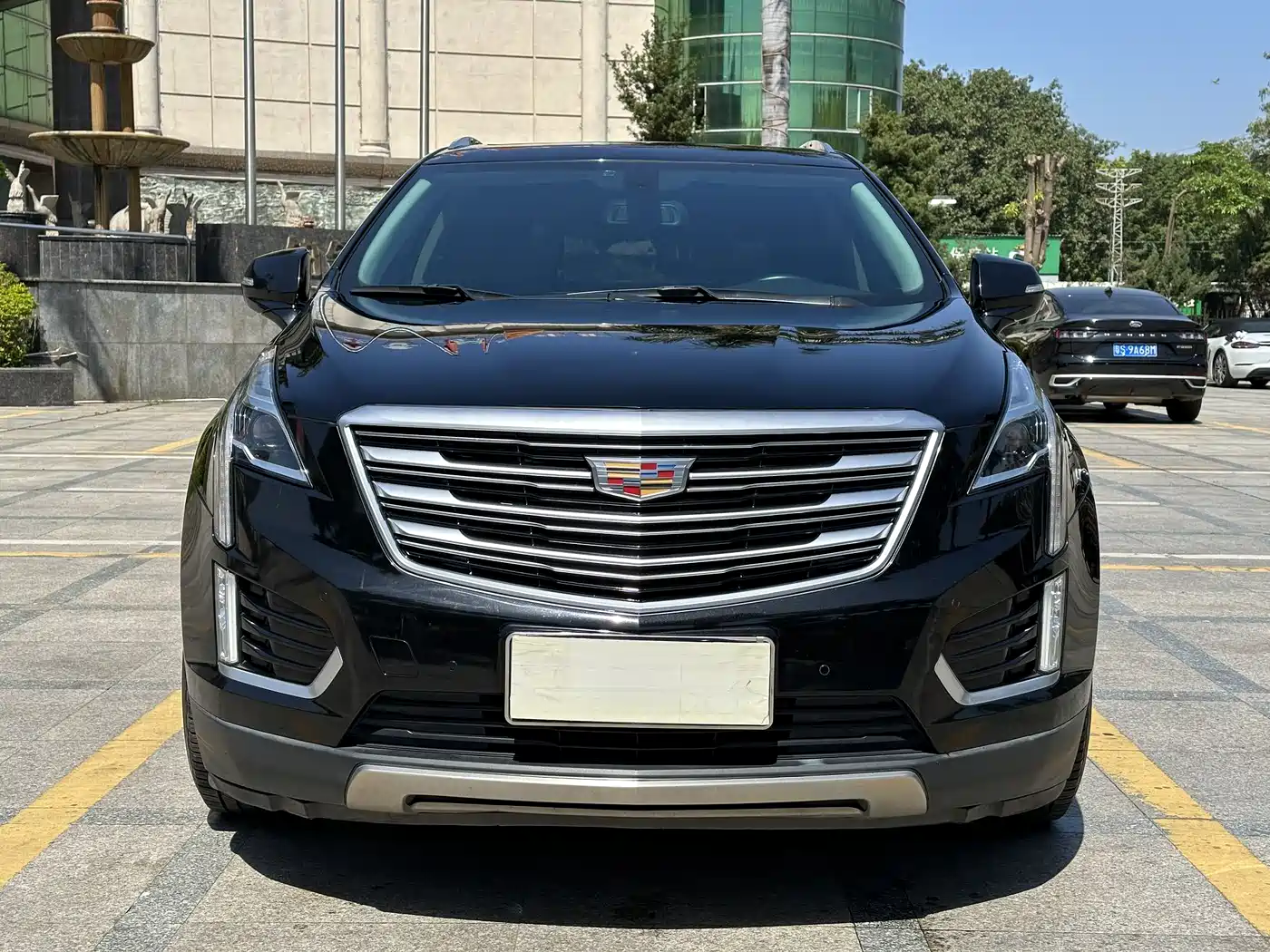 Cadillac XT5 2018 28T 4WD Luxury фото 2