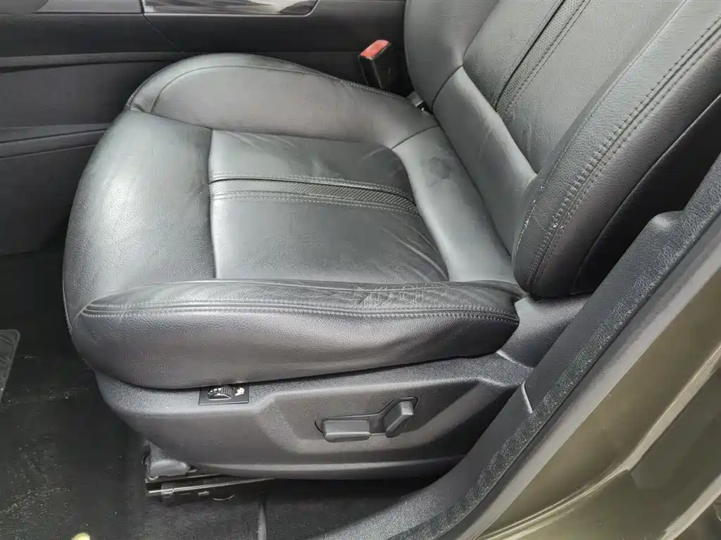 Peugeot 3008 2013 1.6THP Automatic Prestige Edition фото 20
