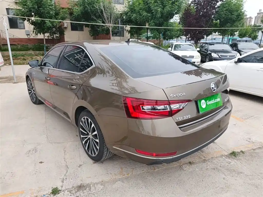 Škoda Superb 2016 TSI330 DSG Smart Edition фото 5