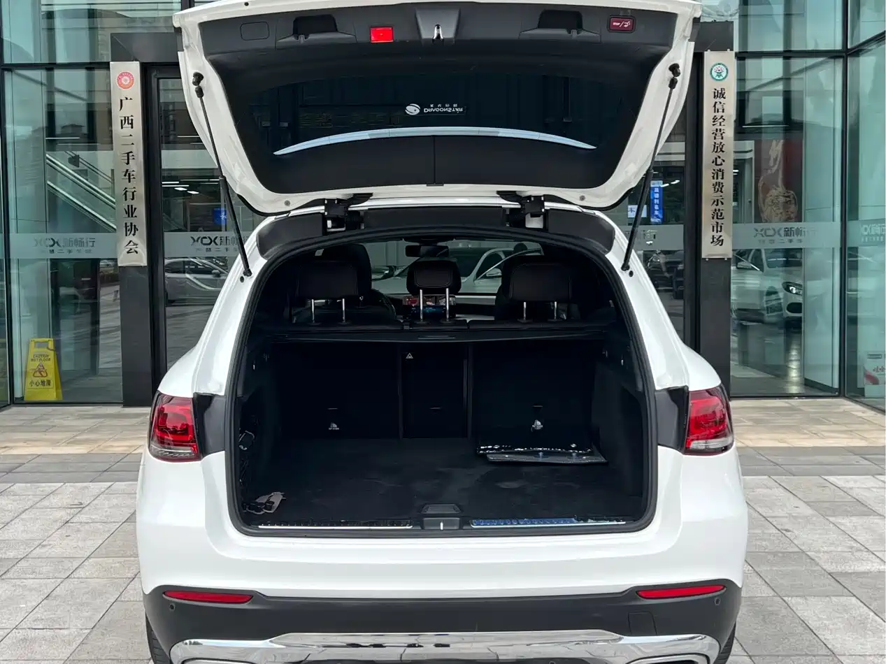 Mercedes-Benz GLC 2021 GLC 260 L 4MATIC Sporty фото 16