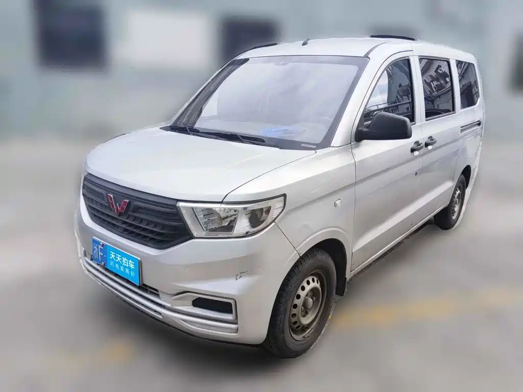 Wuling Motors Wuling Hongguang V 2019 1.5L Vigor Edition China VI LAR