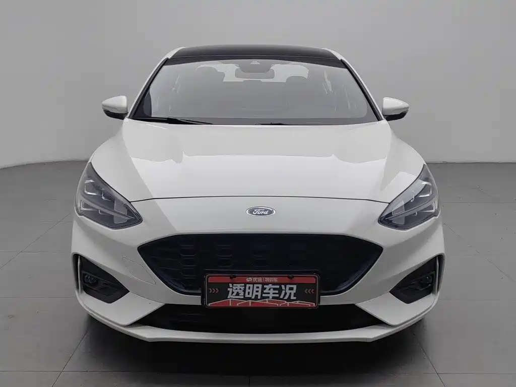 Фото 3 - Ford Focus