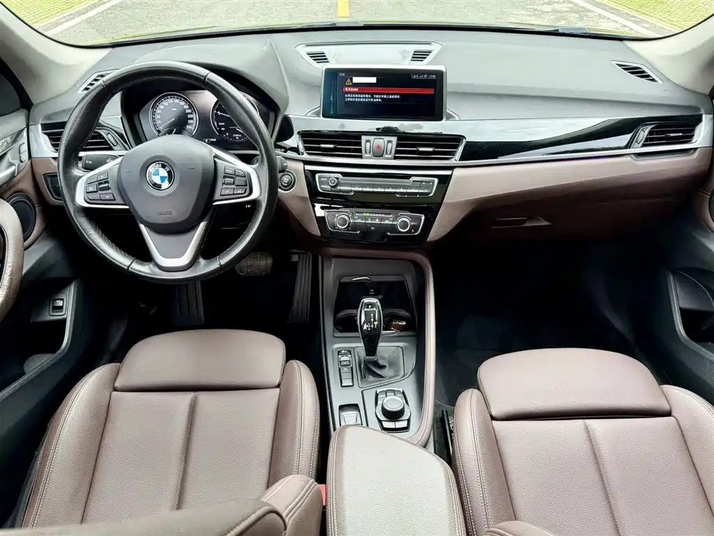 BMW X1 2020 sDrive20Li Fashion Model фото 5