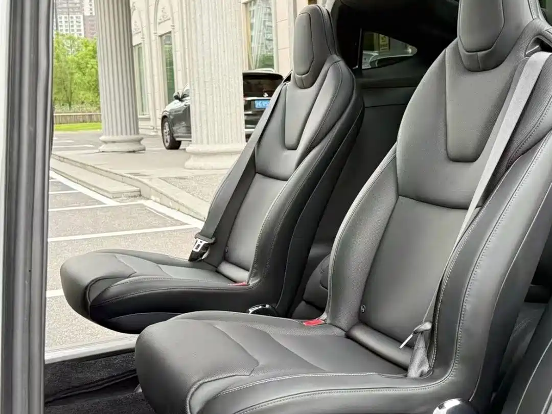 Tesla Model X 2024 2023 Tri-motor AWD Plaid