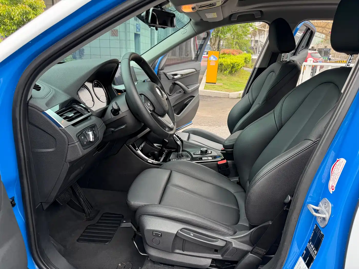 BMW X2 (Import) 2019 sDrive20i M Off-Road Package China VI фото 7