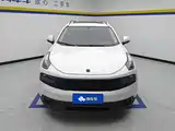 Фото 2 - Lynk & Co 01