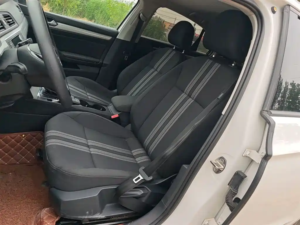 Volkswagen Lamando 2018 230TSI DSG Trend Edition фото 15
