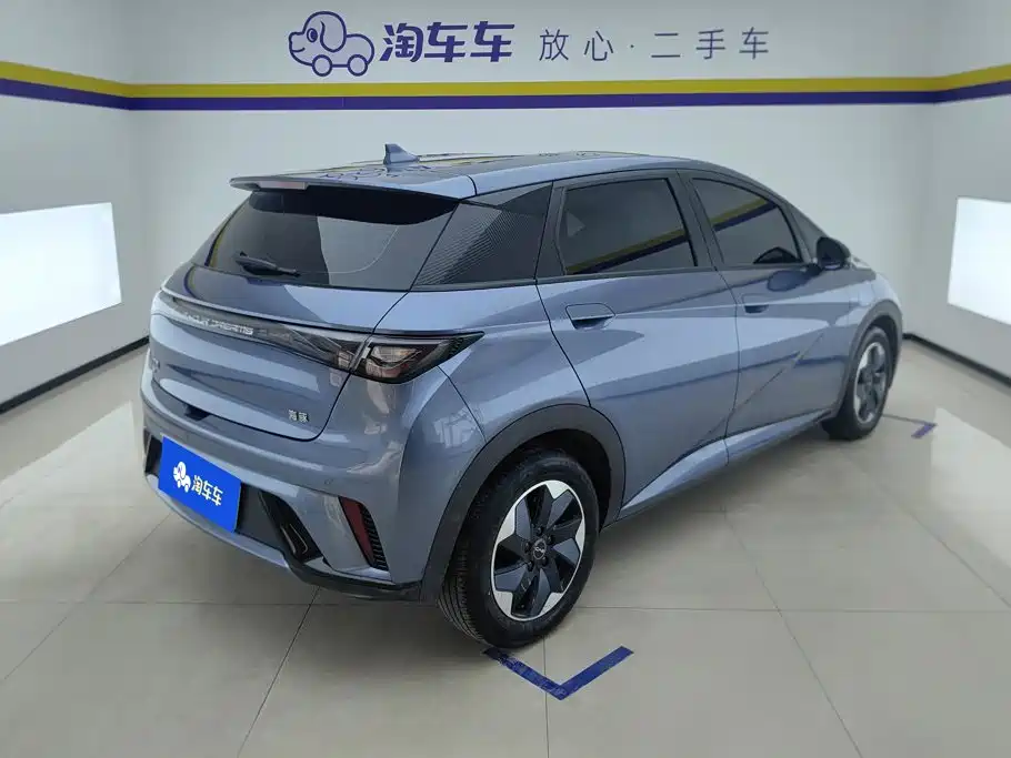 2026 BYD Dolphin