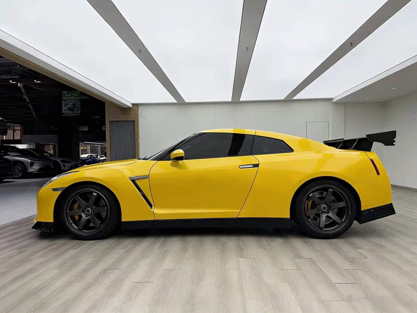 Nissan GT-R 2012 3.8T Premium Edition фото 3