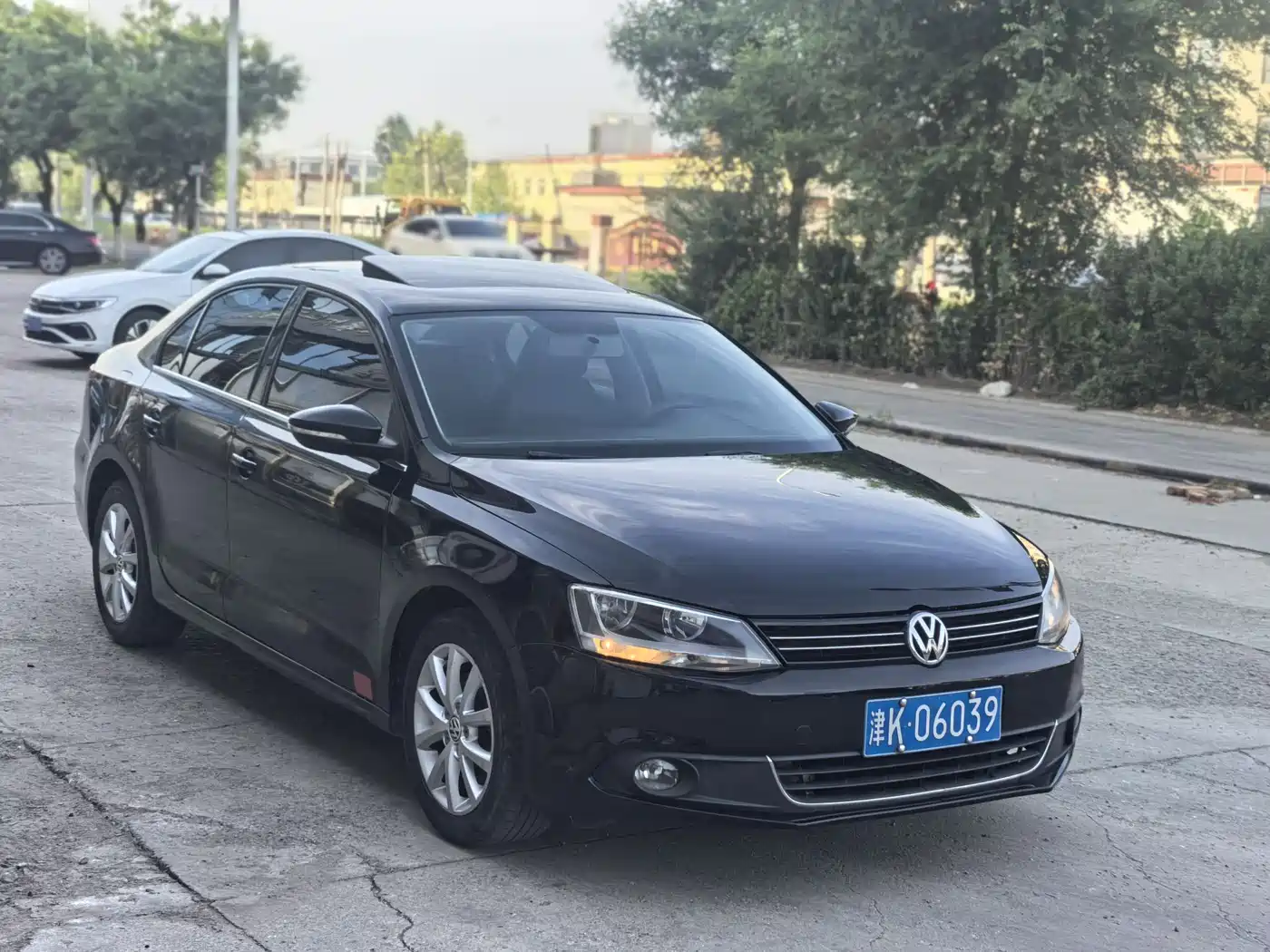 Volkswagen Sagitar 2012 1.4TSI Manual Luxury фото 3