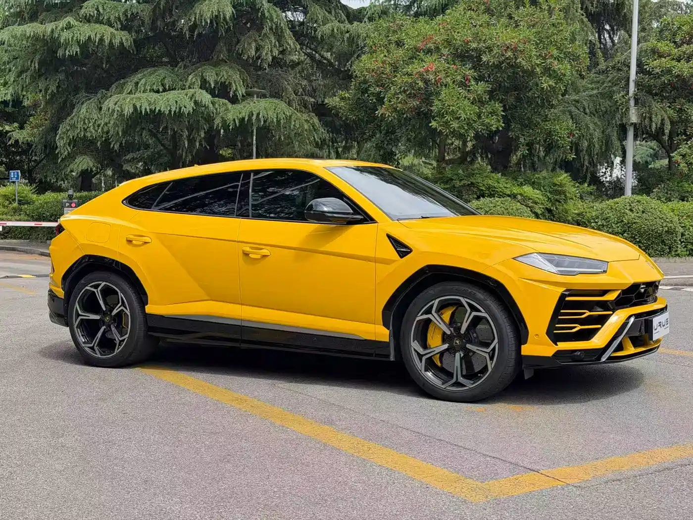 Lamborghini Urus 2021 4.0T V8 фото 4