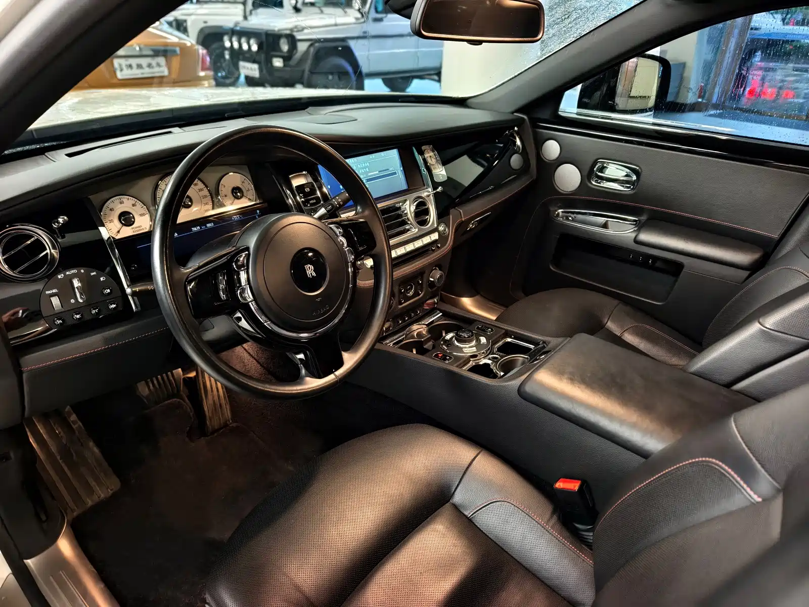 Фото 4 - Rolls-Royce Ghost