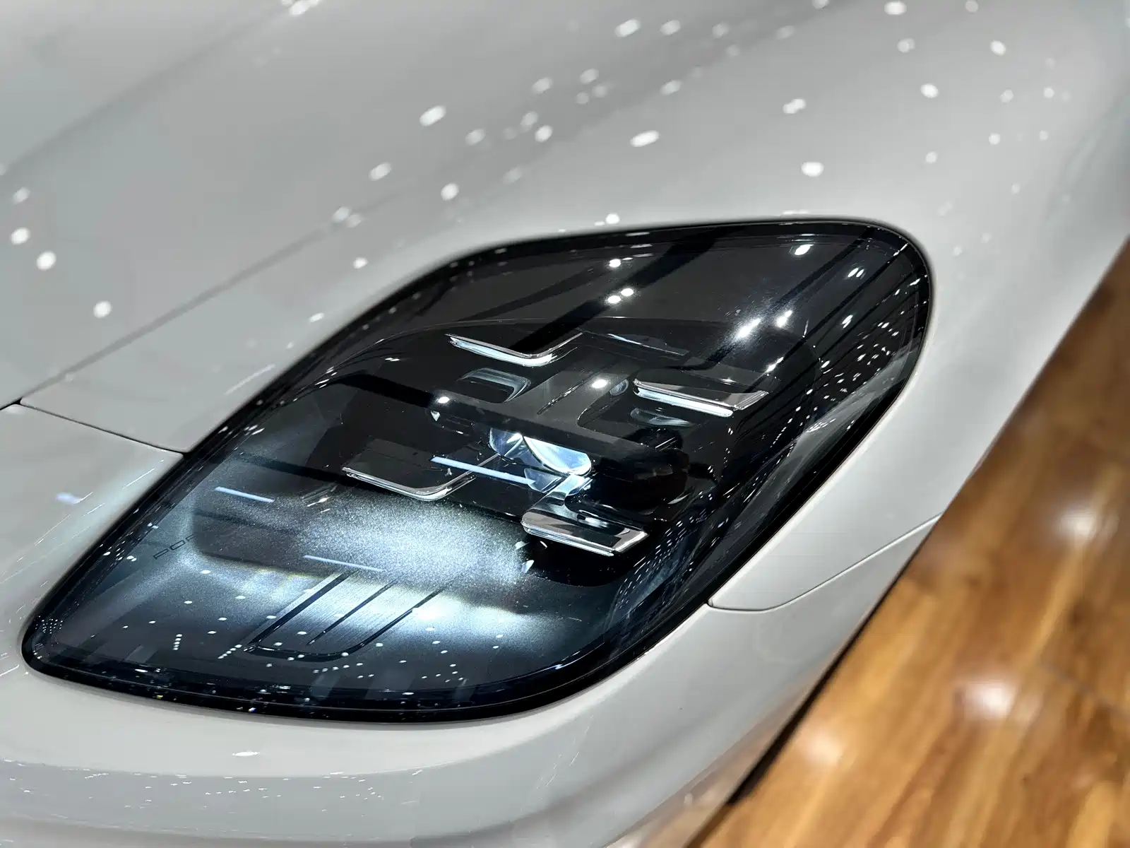 Photo 14 - Porsche Panamera