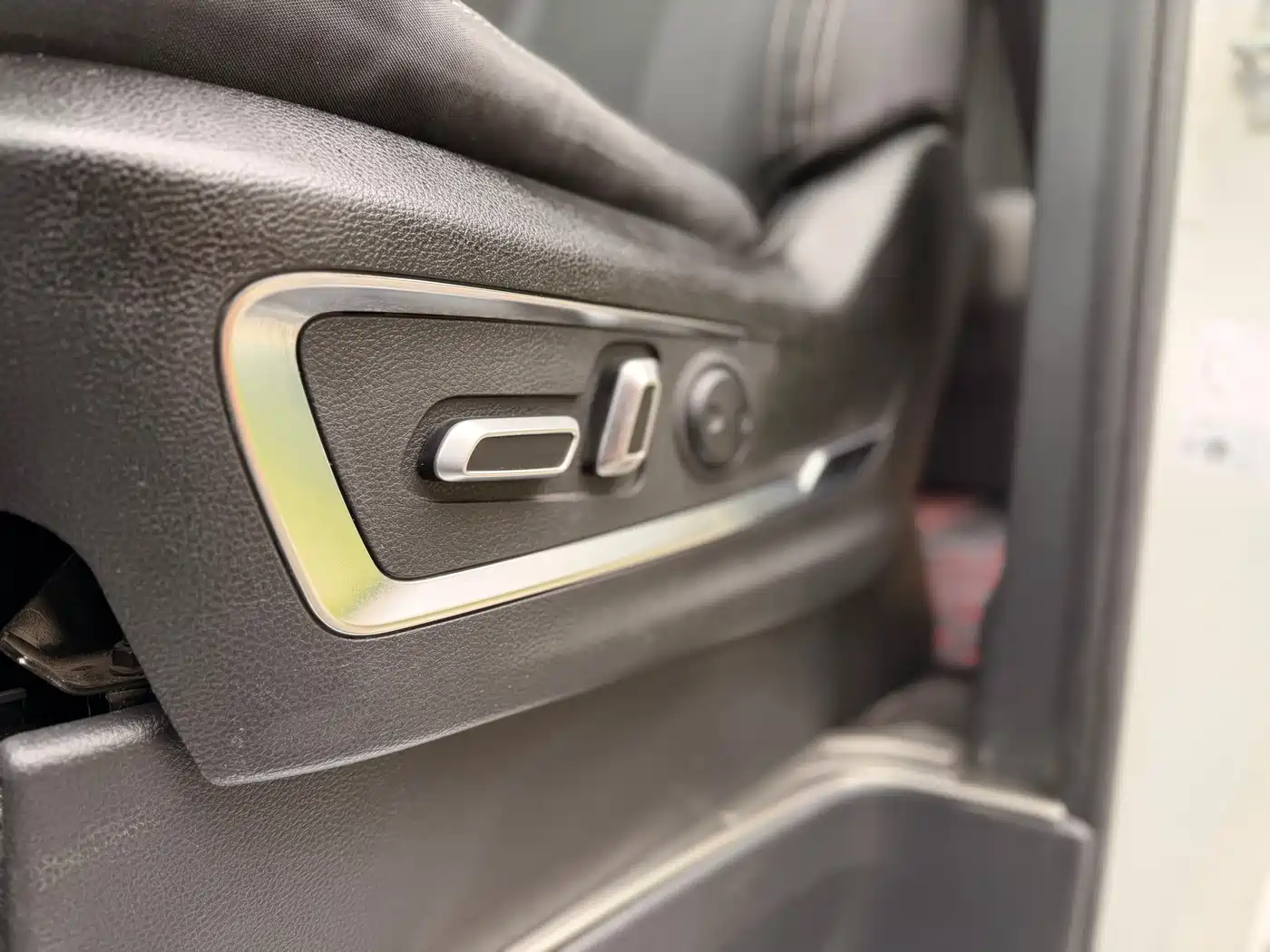 SAIC Maxus Maxus G20 2021 PLUS 2.0T Diesel Automatic Luxury Edition фото 13