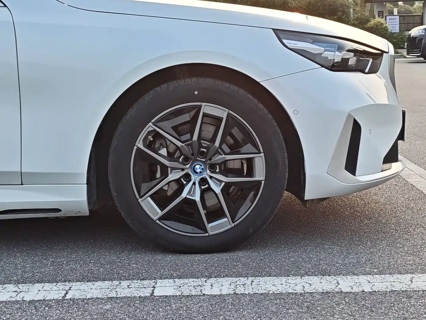 BMW i5 2026 2024 eDrive 35L Luxury Package
