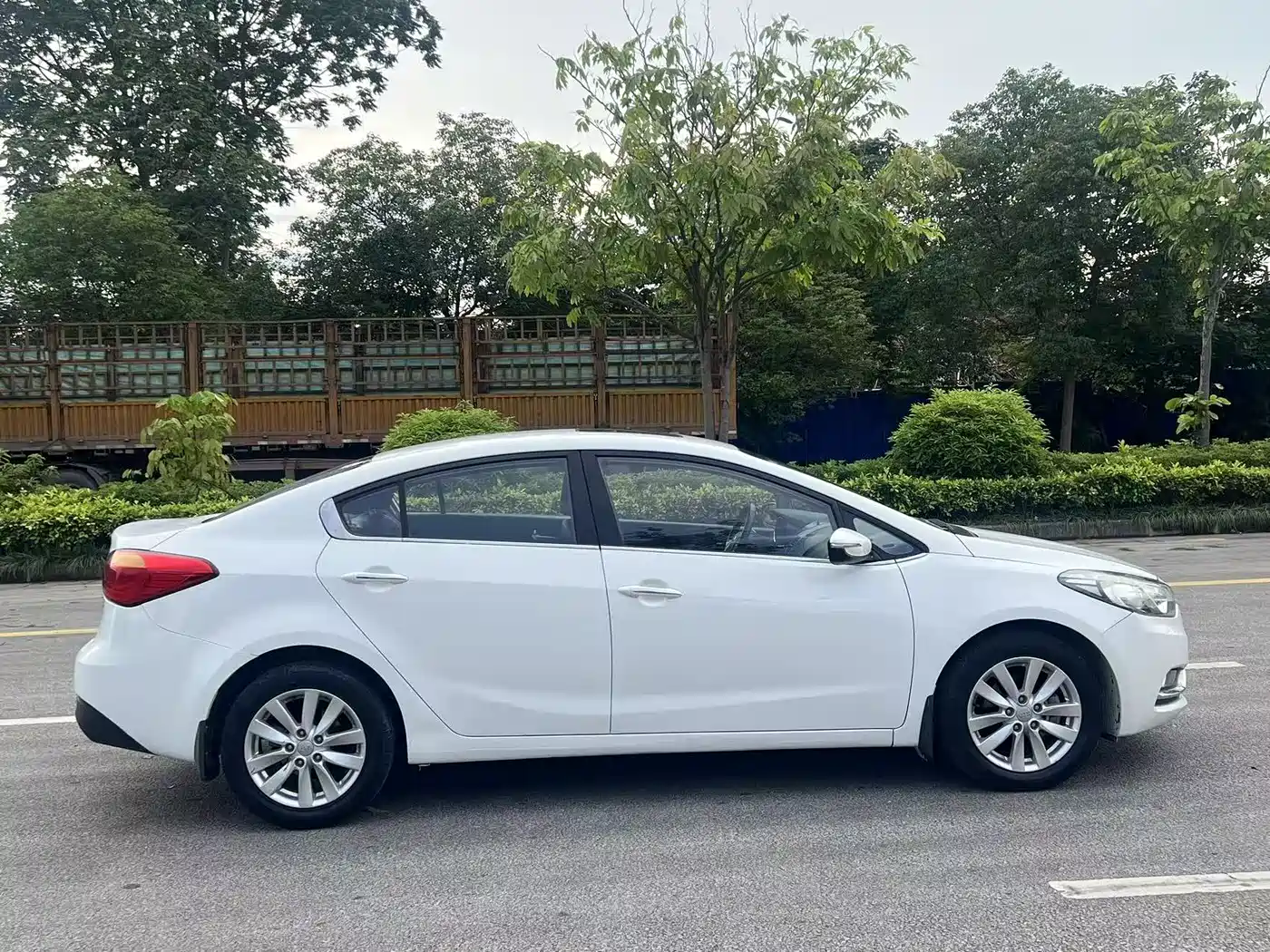 Kia K3 2015 1.6L Manual GLS фото 8