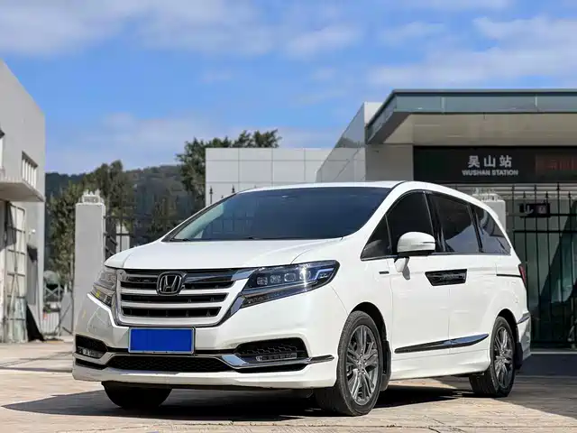 Honda Elysion 2019 2.0L Hybrid Luxury Edition