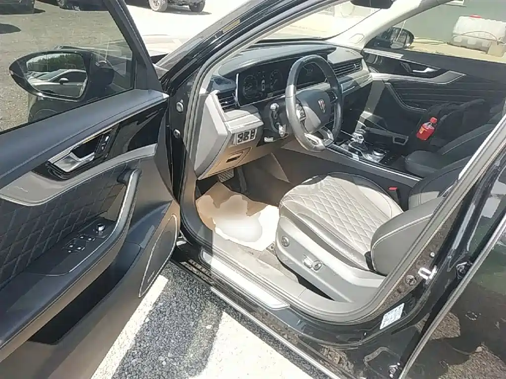 Hongqi HS5 2019 2.0T Smart Connect Enjoy Edition фото 16
