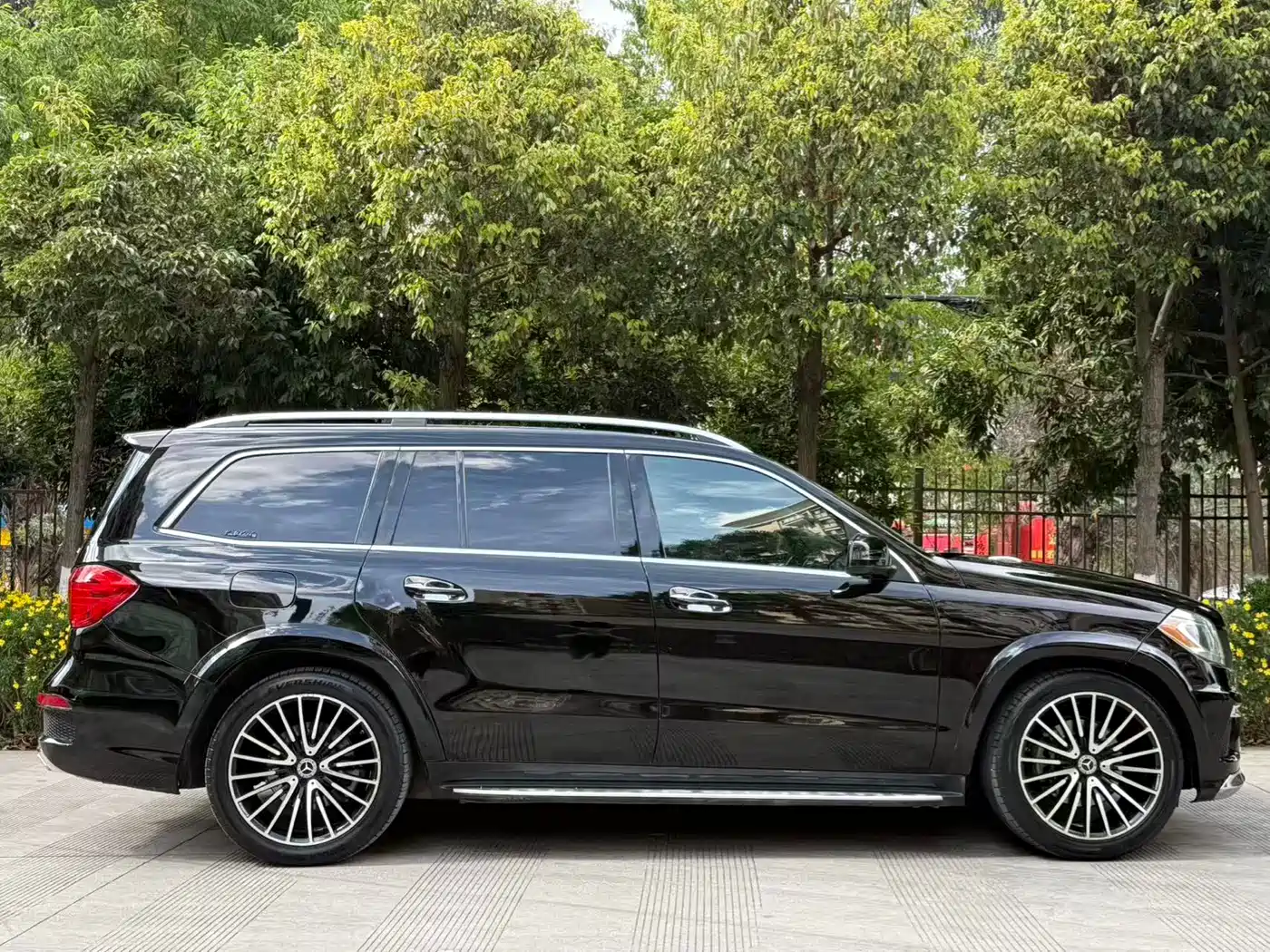 Mercedes-Benz GL-Class 2015 GL 400 4MATIC Luxury фото 41