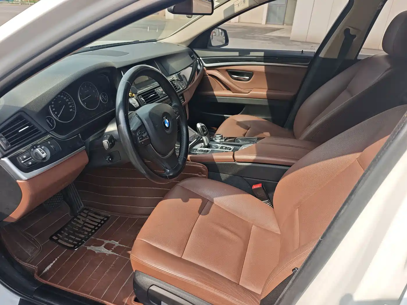 BMW 5 Series 2017 520Li Classic Edition фото 8