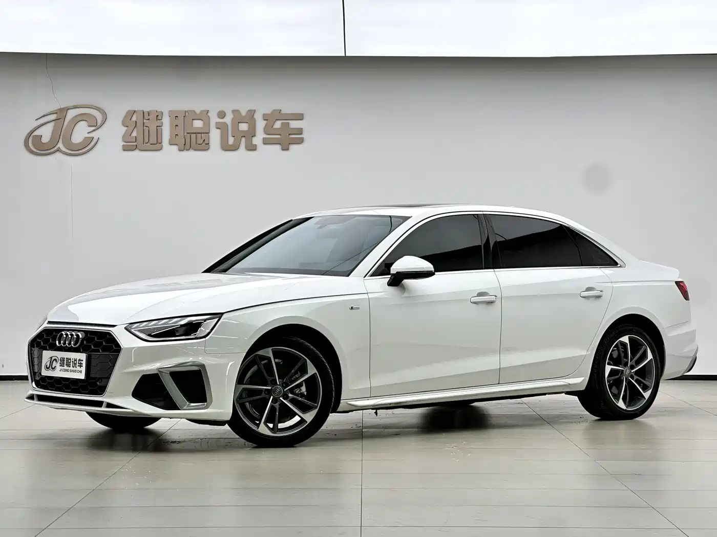Audi A4L 2022 40 TFSI Fashion Dynamic
