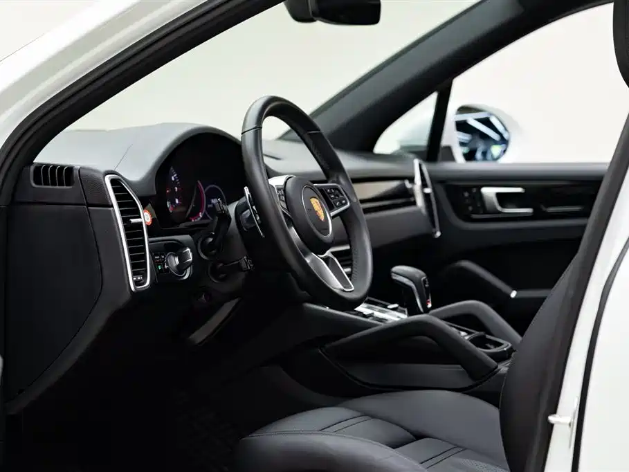 Porsche Cayenne 2018 Cayenne 3.0T фото 9
