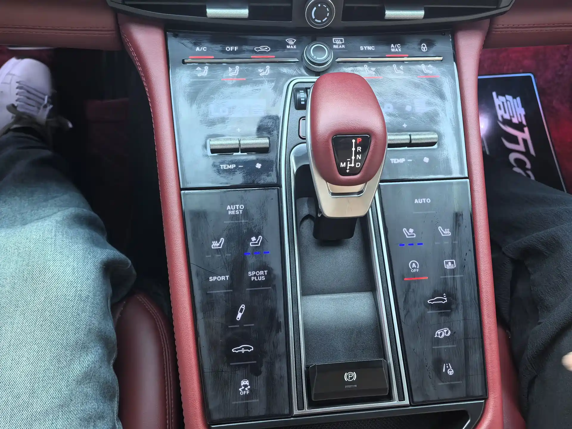 Photo 13 - Porsche Panamera