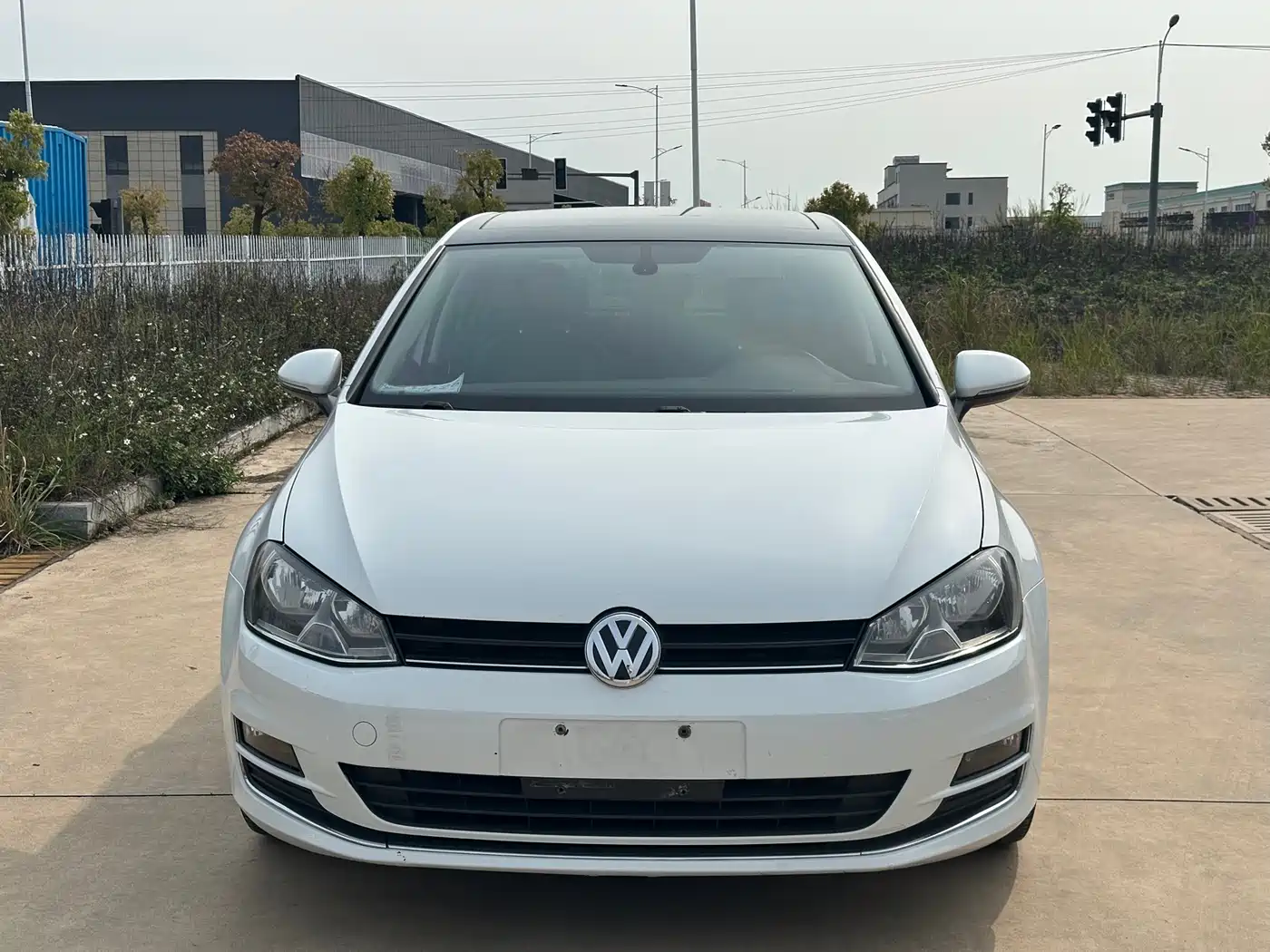 VOLKSWAGEN GOLF