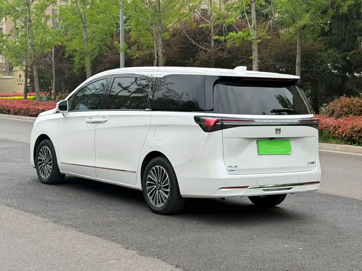 Buick GL8 New Energy 2025 Land Honor Premium Edition 7-Seater фото 3