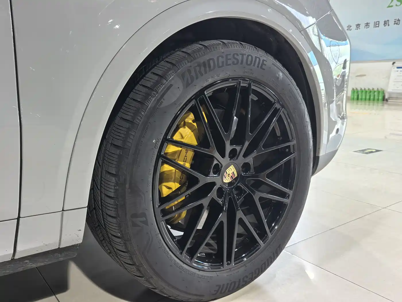 Porsche Cayenne 2025 Cayenne 3.0T фото 25