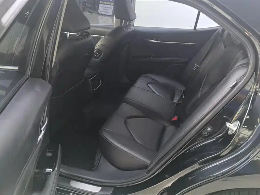 Toyota Camry 2021 2.0G Luxury Edition фото 11