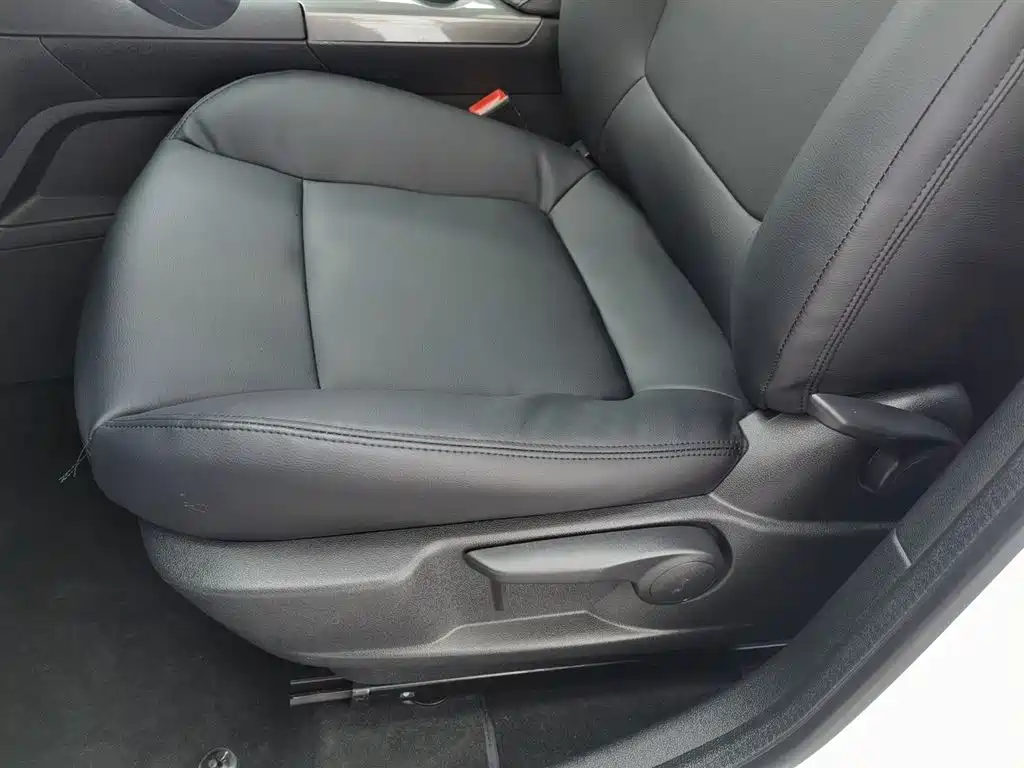 Peugeot 3008 2019 350THP Automatic Leading Edition фото 20
