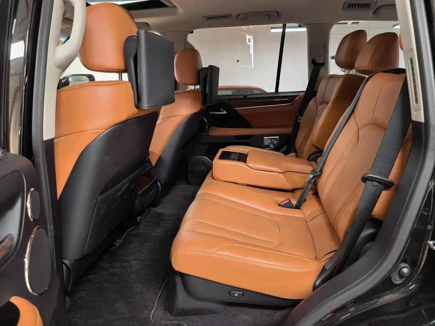 Lexus LX 2017 570 Dynamic Luxury фото 10