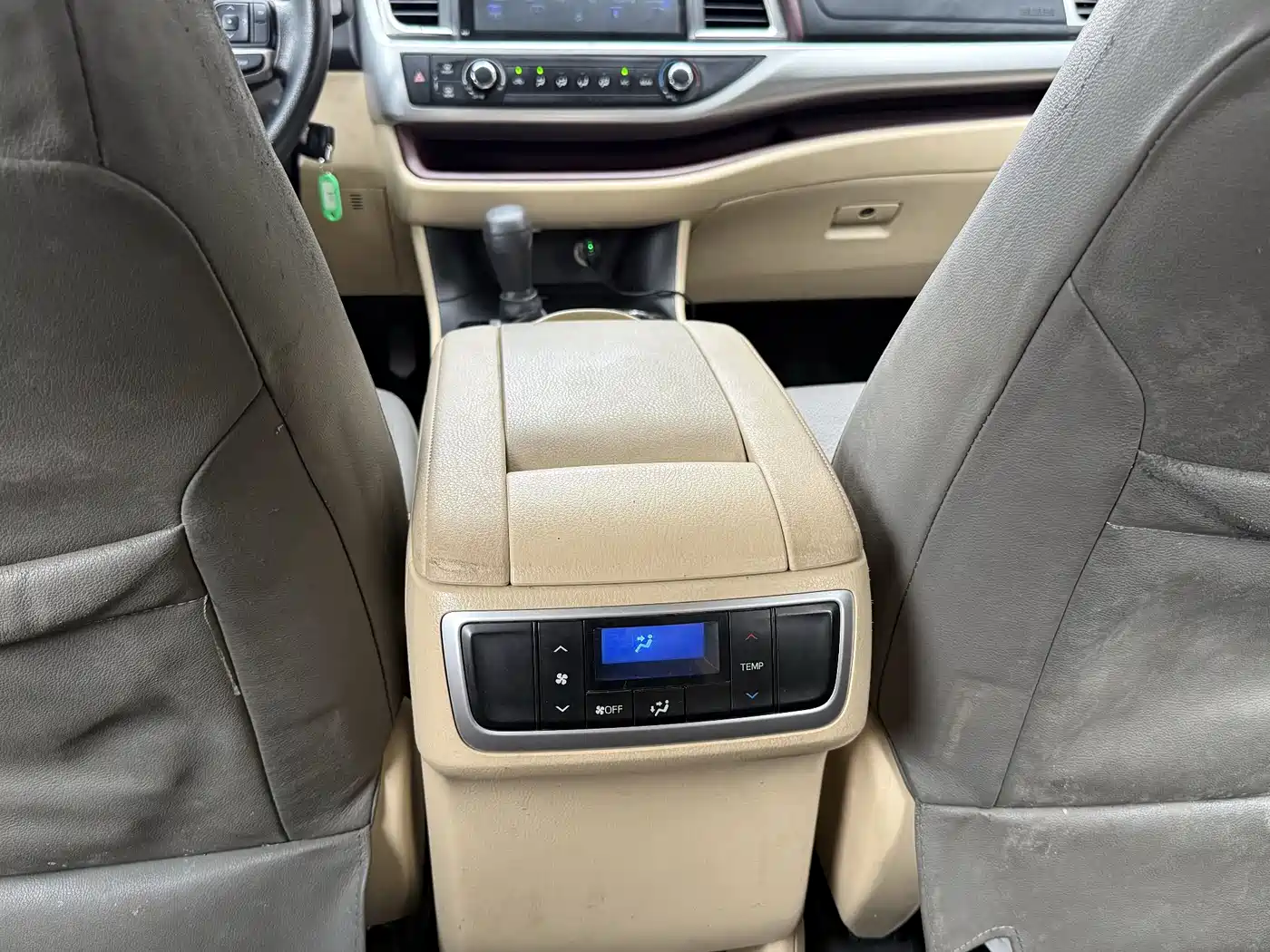 Toyota Highlander 2015 2.0T FWD Elite Edition 5-seater фото 10