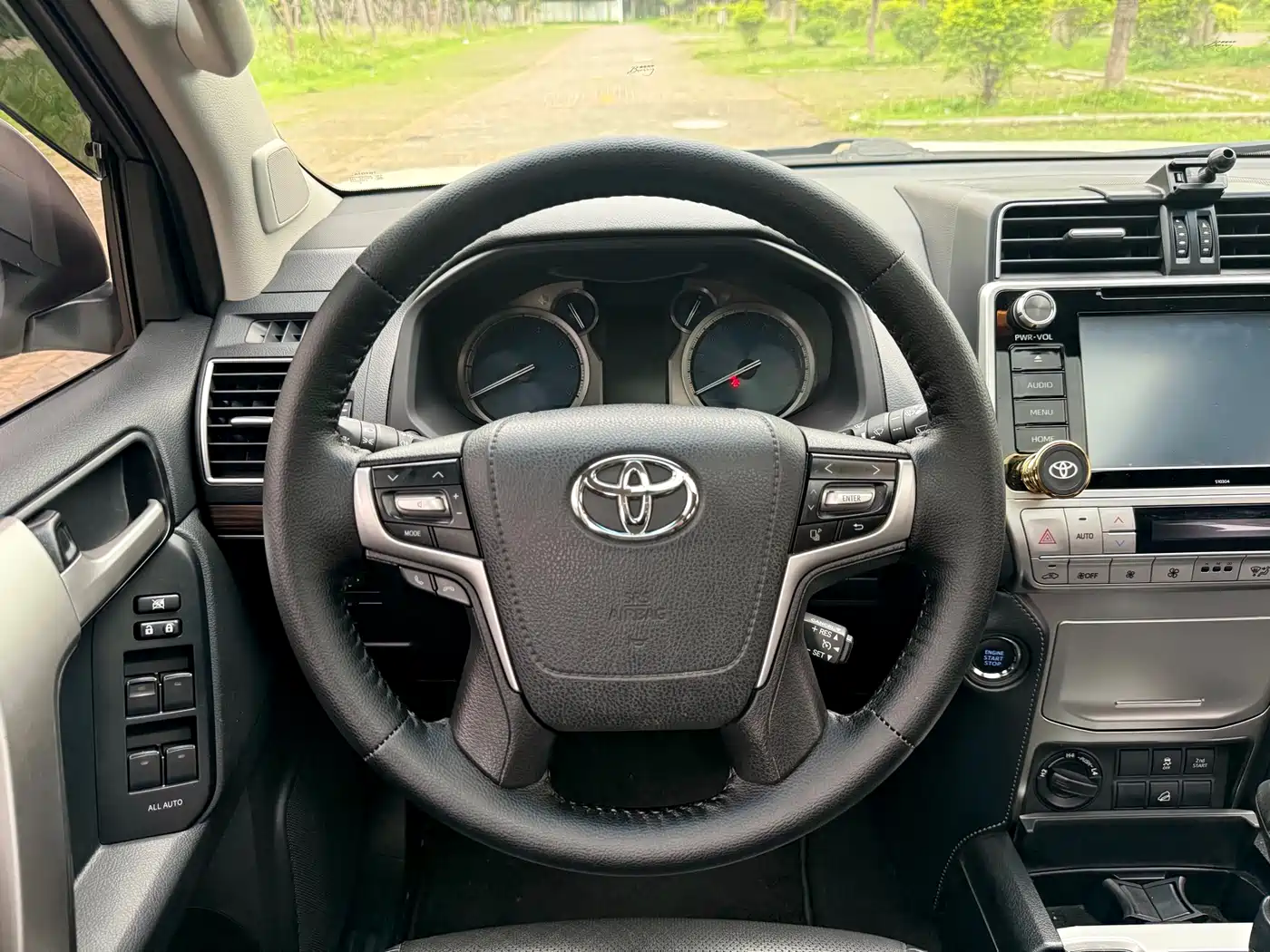 Toyota Prado 2018 3.5L Automatic TX-L Rear-mounted Spare Tire фото 8